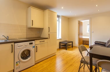 Glynrhondda Street, Plasnewydd, Cardiff - Image 3